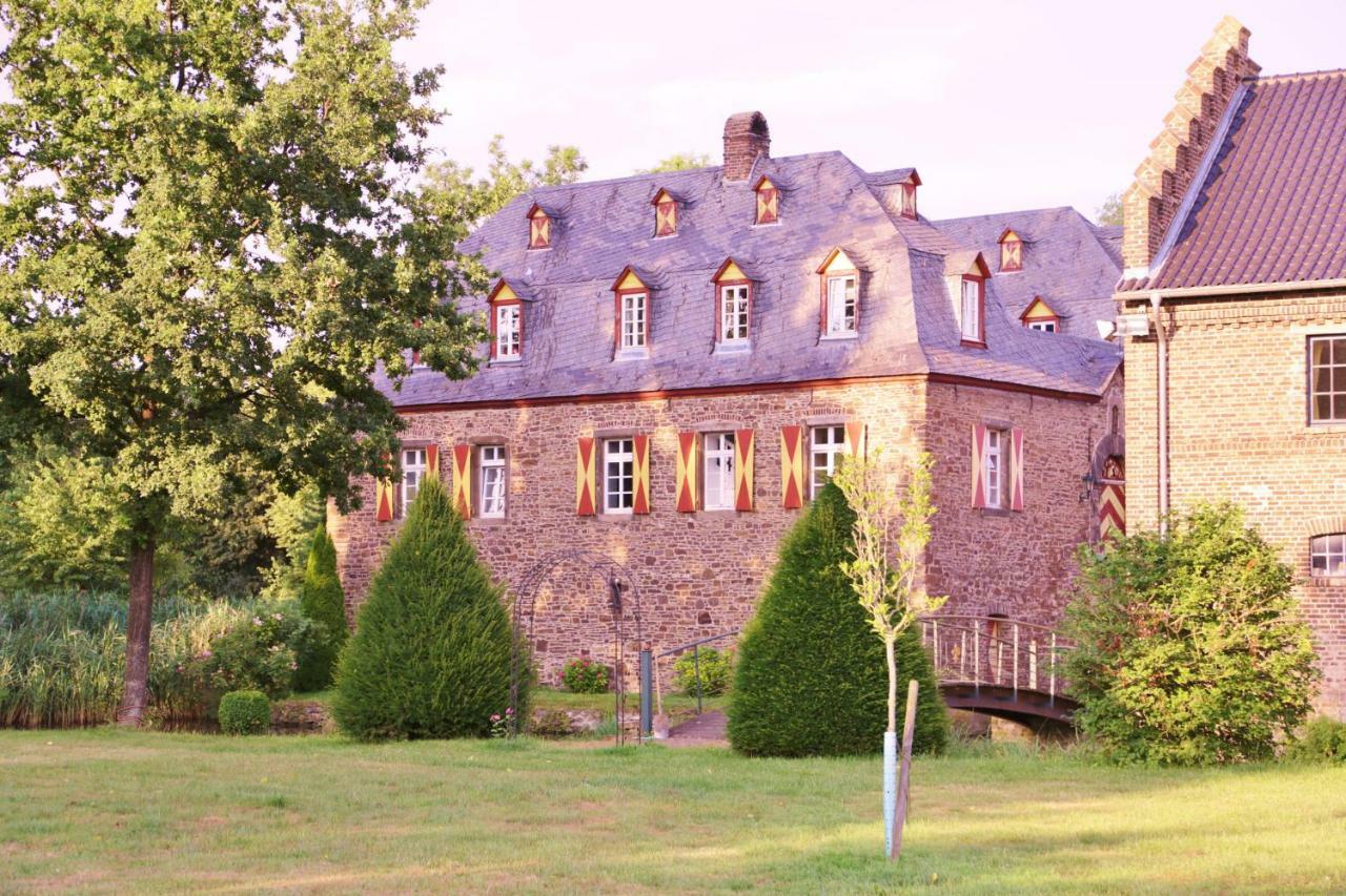 Kleeburg Otel Euskirchen Dış mekan fotoğraf
